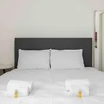 Urban Oasis With Queen Bed And View Be-43