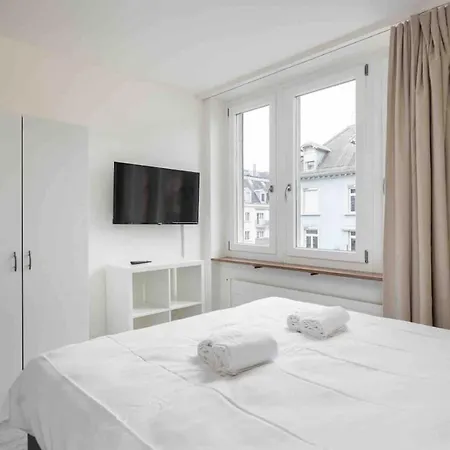 Urban Oasis With Queen Bed And View Be-43 Apartmán *